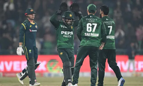 Pakistan crush Australia by 90 runs to seal T20I series