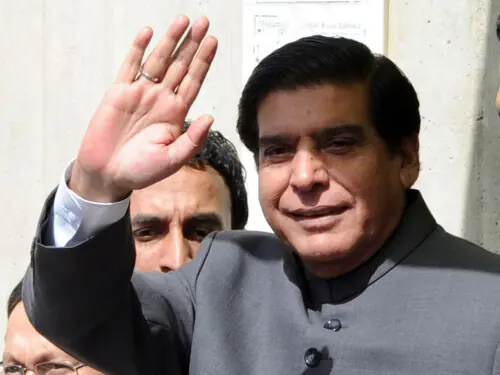 Pervez Ashraf urges Punjab CM to resolve issues facing farmers