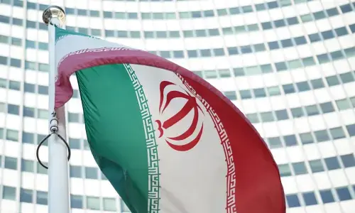 مغربی تہران کے بازار میں خوفناک آگ بھڑک اٹھی
