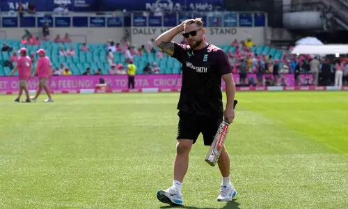 England coach McCullum praises ‘tough lad’ Brook’s response to NZ controversy England coach McCullum praises ‘tough lad’ Brook’s response to NZ controversy