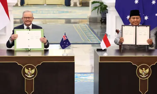 Indonesia signs security pact with Australia
