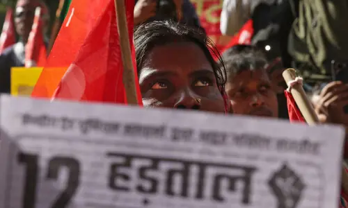 Farmers protest over US-India trade framework, government defends pact