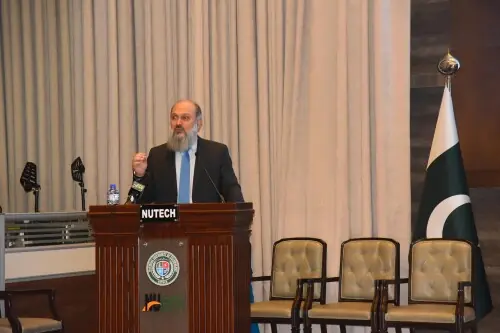 Technology &lsquo;no longer optional&rsquo; for Pakistan, says Jam Kamal