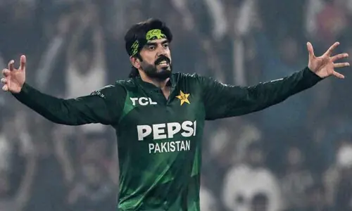 Driven by Dhoni, Pakistan’s X-factor tweaker Tariq targets India Driven by Dhoni, Pakistan’s X-factor tweaker Tariq targets India