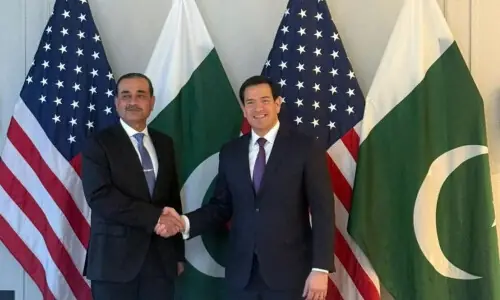 Field Marshal Munir discusses regional, global security with US Secretary of State