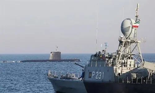 Iran&rsquo;s Revolutionary Guards begin military drills in Strait of Hormuz