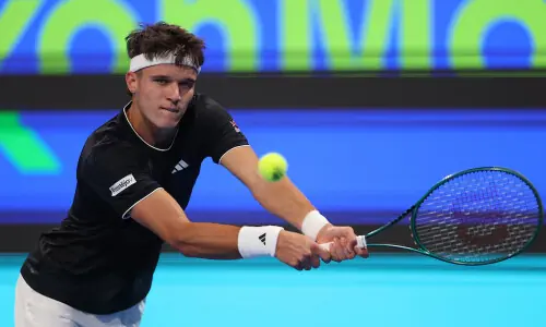 Jakub Mensik shocks Jannik Sinner in Doha