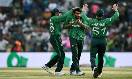 Pakistan promise final flourish as they await T20 World Cup fate