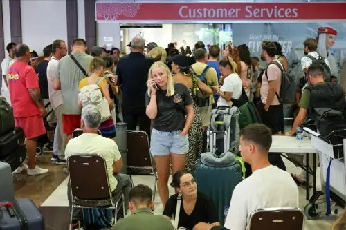 Thousands of flights cancelled as conflict upends global air travel
