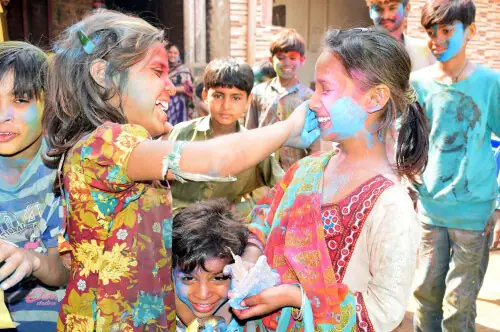 Holi greetings extended: Sindh govt reaffirms commitment to religious freedom
