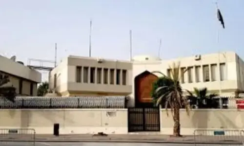 Pakistan embassy seeks information about stranded citizens in UAE