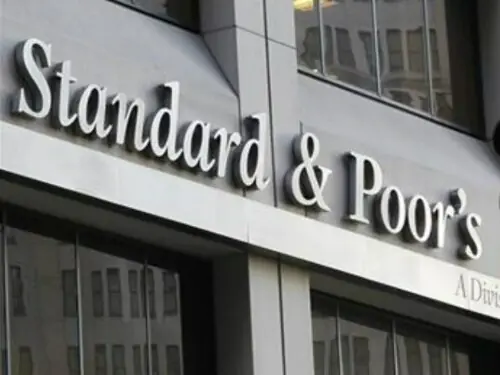 S&P 500 flat as tech gains offset Middle East conflict fears