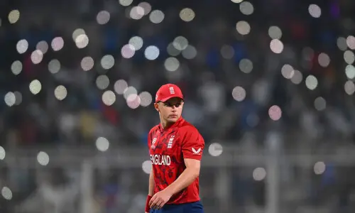 England &lsquo;not fearing anything&rsquo; against India, says Curran