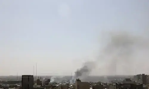 تہران میں زور دار دھماکے، فضاؤں میں جنگی طیاروں کی گونج
