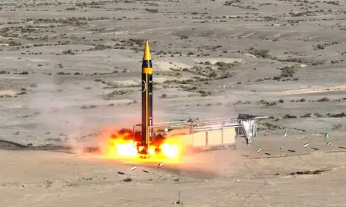 Brinkmanship: nuclear standoff eyeball to eyeball