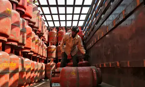 India tightens gas supplies over Mideast war, restaurants warn of closures
