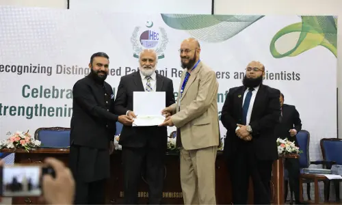 VC FUUAST ranked among Pakistan&rsquo;s top 2pc scientists