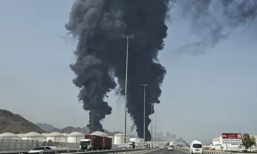 Indian vessel sails from UAE&rsquo;s Fujairah after terminal attack