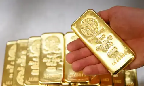 شرح سود میں کمی کے امکانات مدھم، عالمی مارکیٹ میں سونا سستا