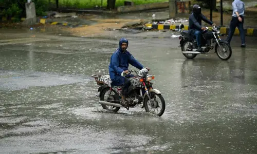 Karachi, Lahore brace for week-long rain spell from tomorrow: PMD