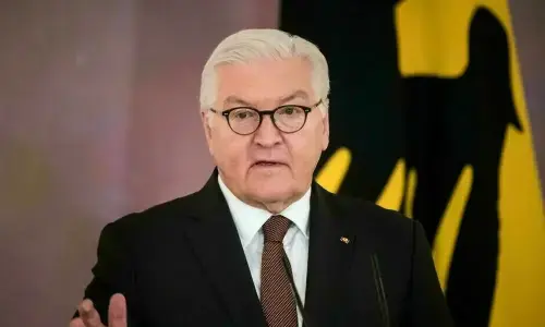 ایران کے خلاف امریکا اور اسرائیل کی جنگ بین الاقوامی قانون کی خلاف ورزی ہے، جرمن صدر ایران کے خلاف امریکا اور اسرائیل کی جنگ بین الاقوامی قانون کی خلاف ورزی ہے، جرمن صدر