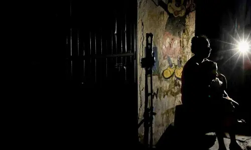 Sri Lanka switches off lights