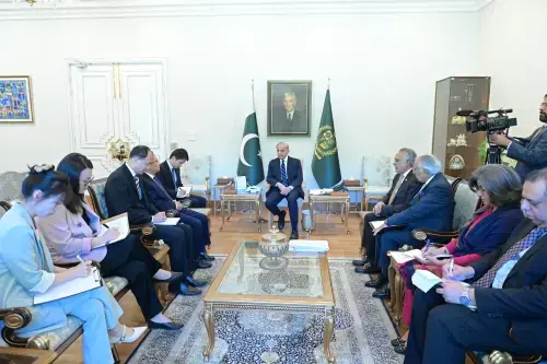 چین کا پاکستان کے ساتھ تجارتی اور سرمایہ کاری تعلقات بڑھانے کا عزم
