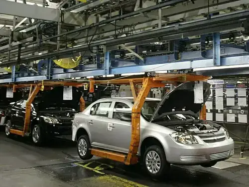 India asks auto industry to optimise production as Iran war hurts energy supplies
