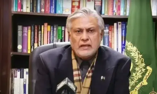 پاکستان امریکہ اور ایران کے درمیان بالواسطہ مذاکرات کی سہولت کاری کر رہا ہے، اسحاق ڈار