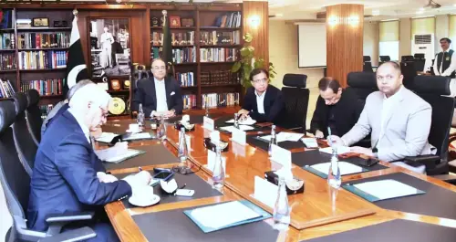مالی مشکلات کے باعث حکومت کا جدید ٹیکنالوجی کے ذریعے ٹارگٹڈ فیول سبسڈی دینے کا منصوبہ