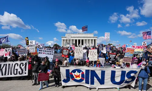 Anti-Trump protests launch on &lsquo;No Kings&rsquo; day in US