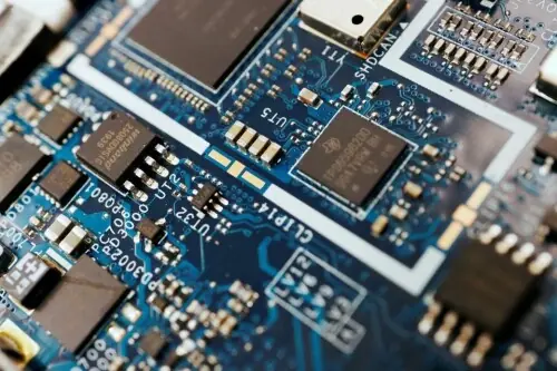 India approves over $750 million in projects for electronic component manufacturing