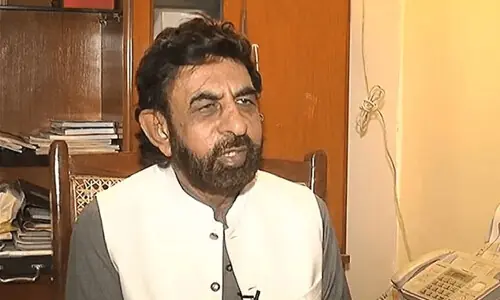 Smart lockdown: Malik Bostan terms govt clarification timely step