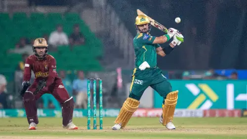 Multan Sultans hunt down 226 as Farhan&rsquo;s ton sinks Hyderabad Kingsmen