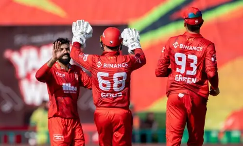 HBL-PSL-11: Islamabad United defeat Quetta by 8 wickets