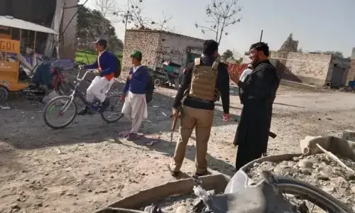 بنوں میں خودکش حملہ، 5 افراد شہید، 18 زخمی