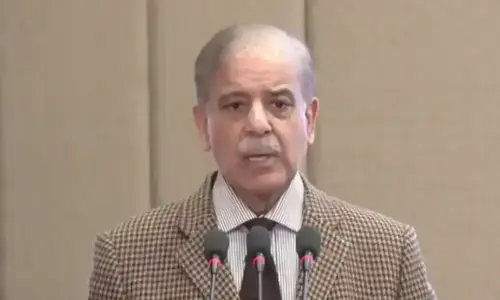 مہنگائی پر قابو پانے کے لیے ٹرانسپورٹرز کے لیے 70 ہزار روپے ماہانہ سبسڈی کا اعلان