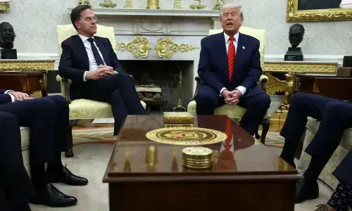 ایران جنگ سے پیدا ہونے والے اتحاد کے تناؤ کے دوران ٹرمپ کی نیٹو چیف سے ملاقات