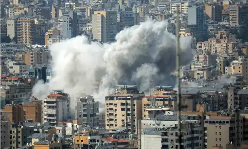 US-Iran ceasefire deal shows strain ahead of talks with oil flows squeezed