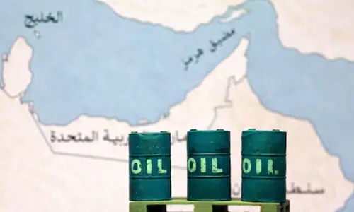 Tankers exit Gulf via Strait of Hormuz as US-Iran talks begin Tankers exit Gulf via Strait of Hormuz as US-Iran talks begin