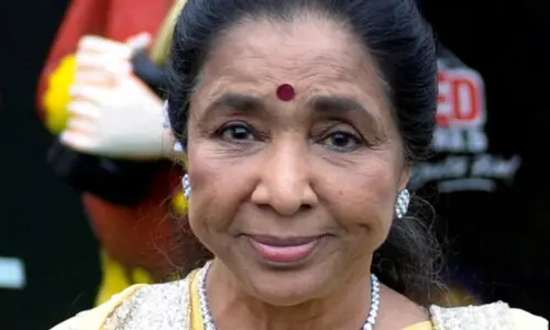 Iconic Indian singer Asha Bhosle dies in Mumbai