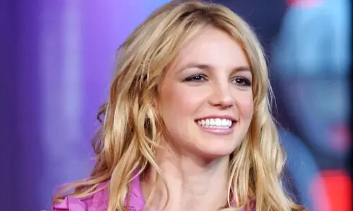 Britney Spears enters rehab after arrest on suspicion of driving under the influence