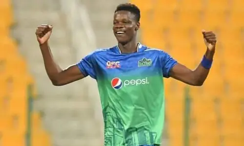 Muzarabani given two-year PSL ban after IPL switch