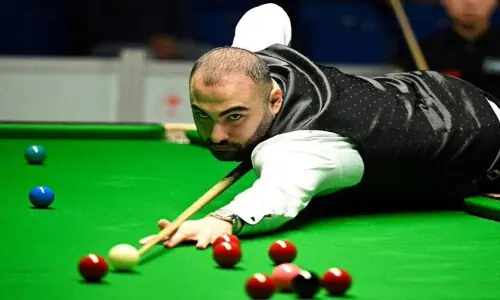 Iran's Vafaei shines at World Snooker Championship