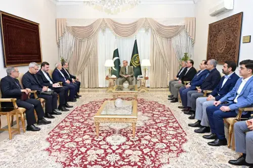 اسلام آباد میں امن کی کاوشیں جاری، ایران کا دوٹوک موقف: انتہائی سخت مطالبات قبول نہیں ہوں گے