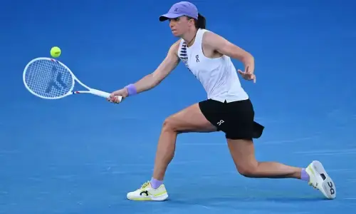 Swiatek retires from Madrid Open tennis due to illness Swiatek retires from Madrid Open tennis due to illness