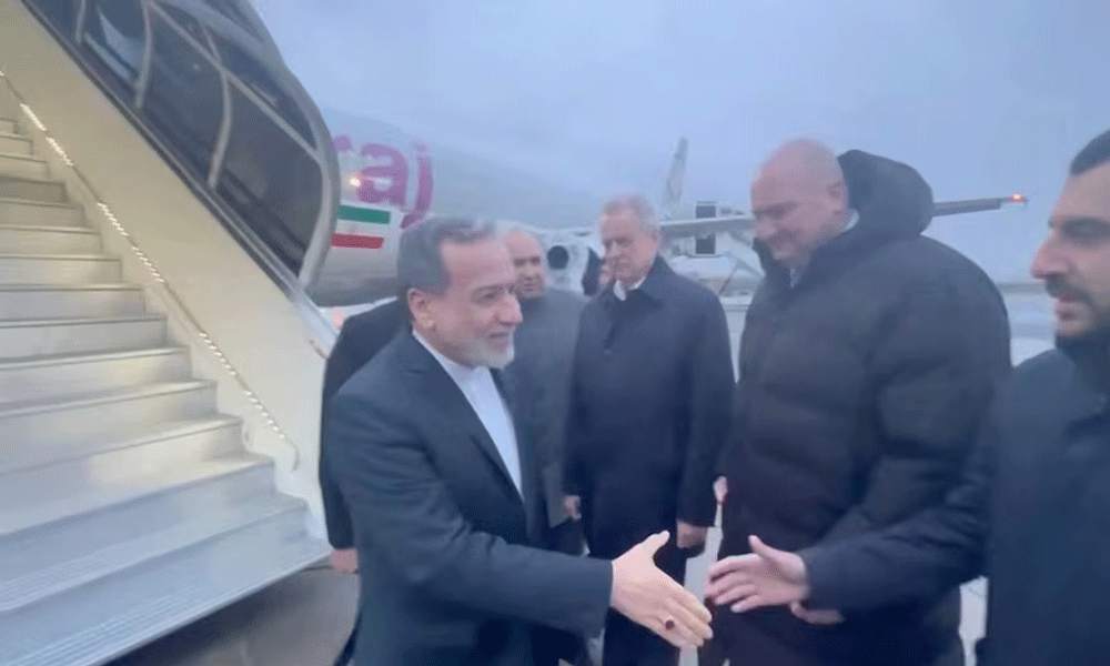 ایرانی وزیر خارجہ روس پہنچ گئے، ٹرمپ کی ایران کو مذاکرات کی دعوت