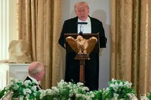 کنگ چارلس ایران کے جوہری ہتھیاروں کے خلاف ہیں، ٹرمپ