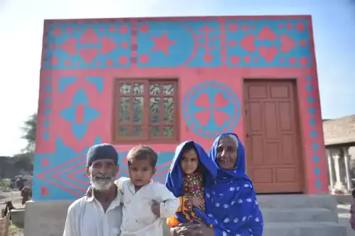پاکستان اور یورپی یونین بینک کا سندھ میں سیلاب زدہ گھروں کی تعمیر نو کے لیے 100 ملین یورو معاہدہ