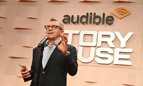 'Bookless bookstore': audio-only book shop opens in New York